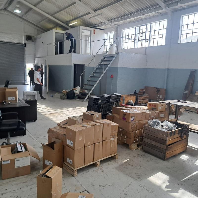 Commercial Property for Sale in Sidwell Eastern Cape